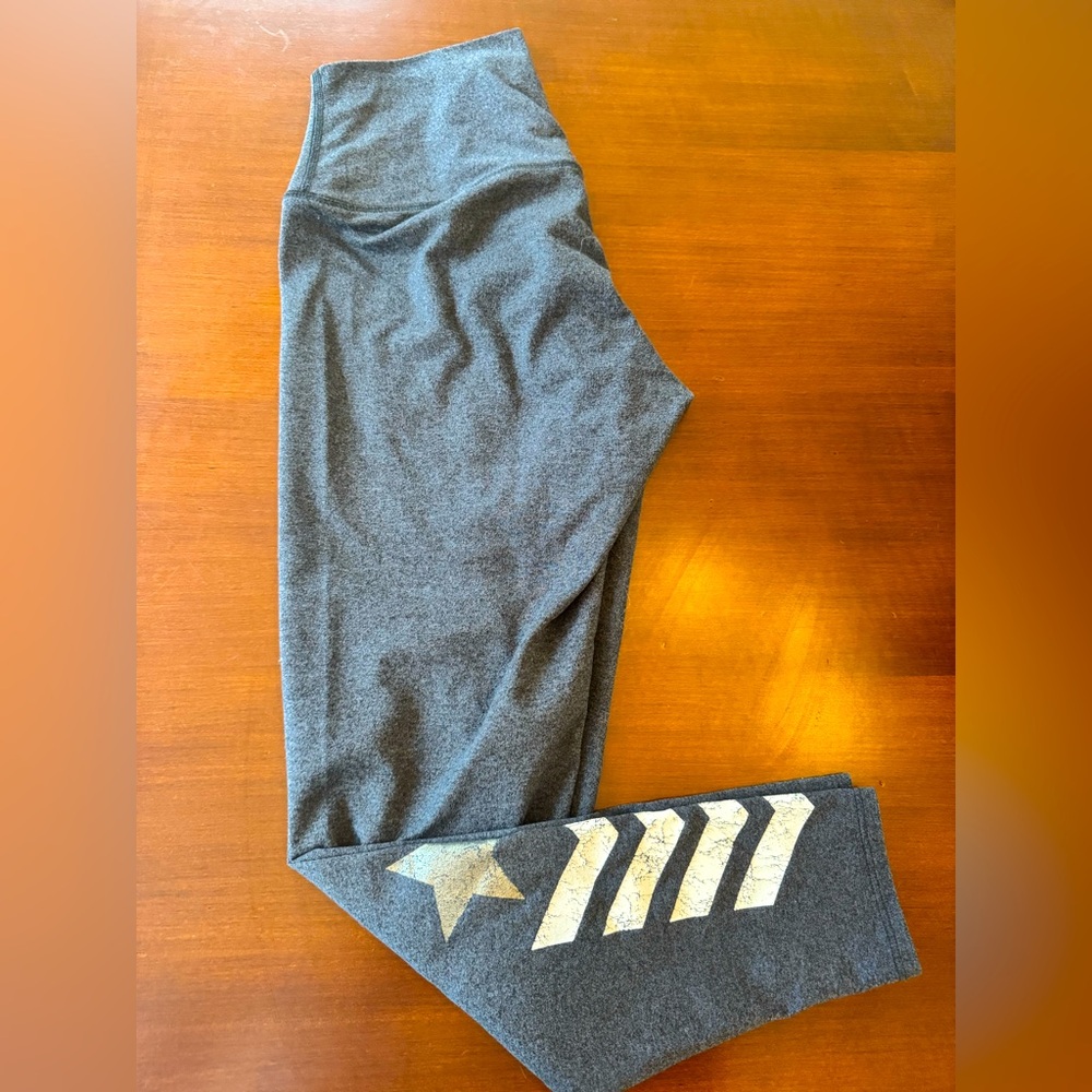 Star detail leggings